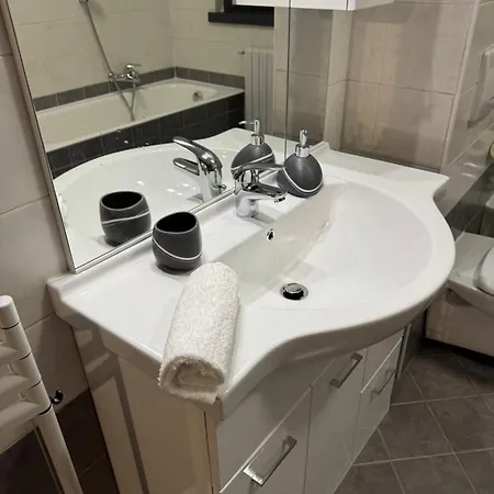 Silvy Apartment *